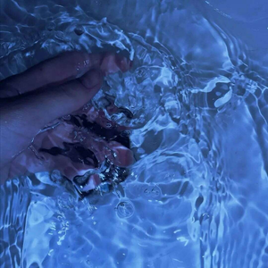 美女搞笑逼逼图
